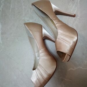 Sateen Champagne Heels Wedding size 10 M